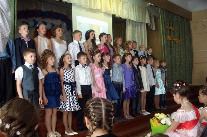 Поют песни!